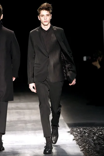 Look 14
